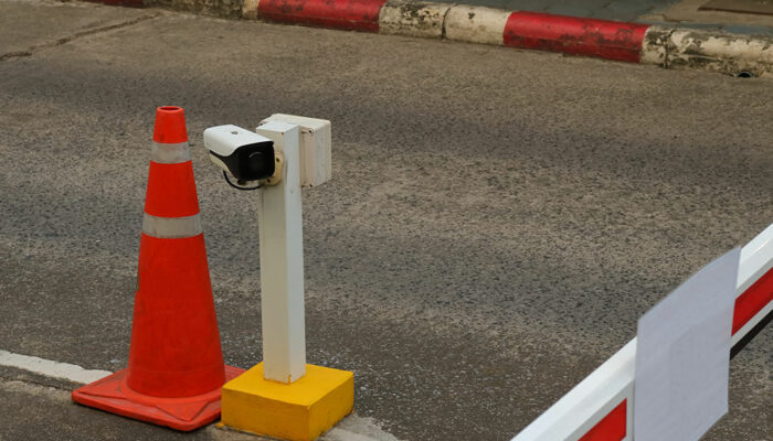 5 reasons why businesses need reflective traffic cones