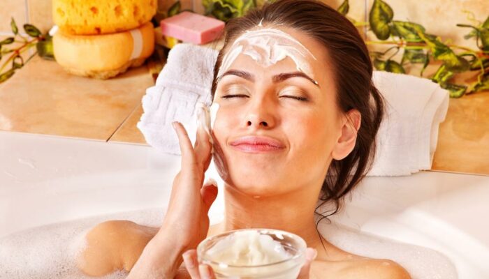 7 Home Remedies for Bright Skin