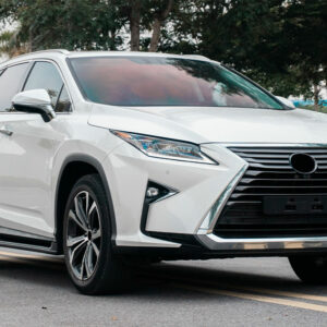 Here’s What Makes the Lexus RX 400h the Best Luxury SUV