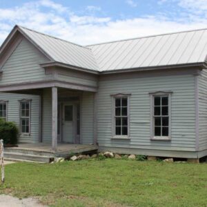 Abandoned Houses for Seniors – Benefits, Pricing, and Things to Consider